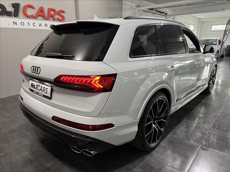 Audi SQ7 4,0   TFSI 507HP MATRIX B&O ČR - fotka 5 z 41