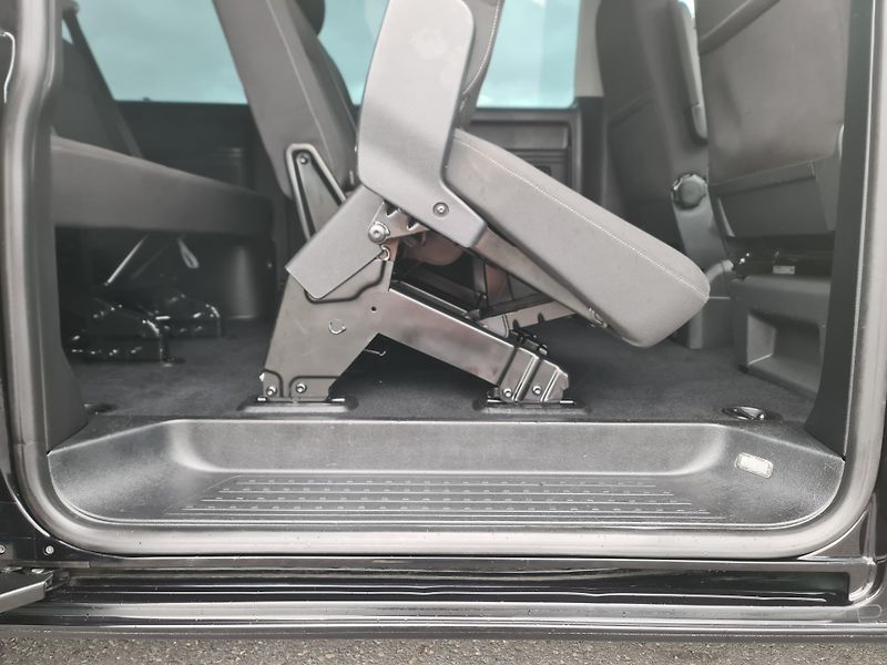 Volkswagen Caravelle (2016) T6 2.0 TDi 110-KW KLIM OLOMOUC - fotka 20 z 87