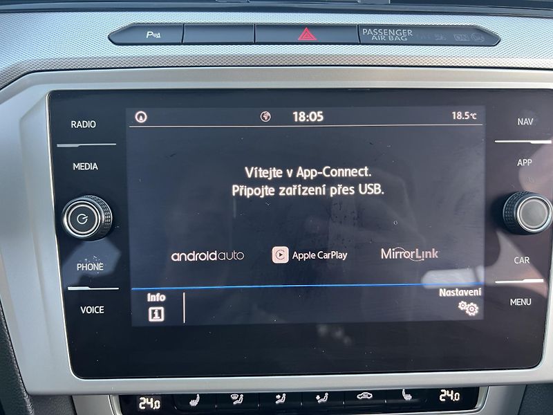 Volkswagen Passat 2.0TDI 110KW,NAVI,EL.TZ,APP - fotka 46 z 50