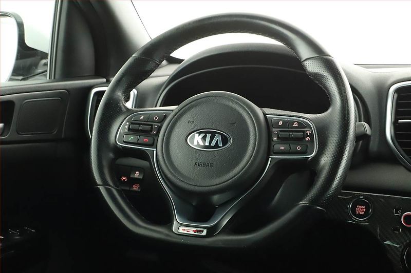 Kia Sportage (2016) 2.0 CRDi, 4X4, Automat, Kůže - fotka 8 z 19