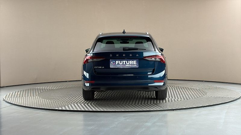 Škoda Octavia 2.0 TDI Style Combi - fotka 5 z 28