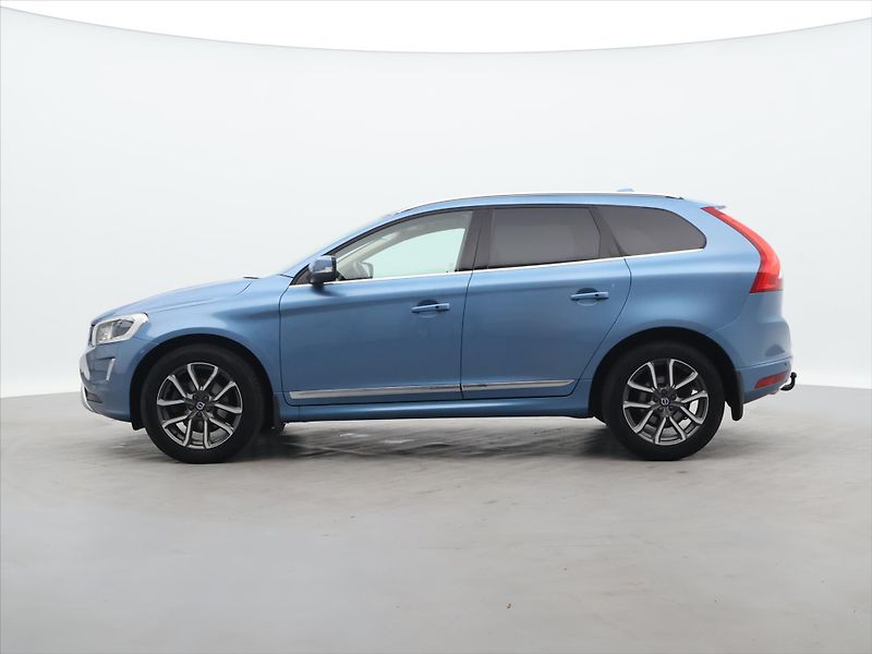 Volvo XC60 2,4 D5 169kW CZ Inscription - fotka 4 z 30