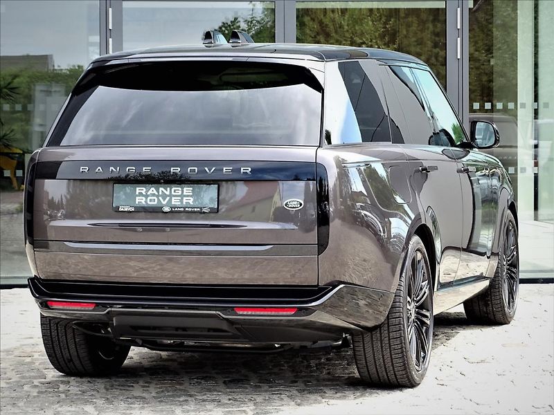 Land Rover Range Rover (2026) 3,0 D350 AUTOBIOGRAPHY SWB - fotka 3 z 47