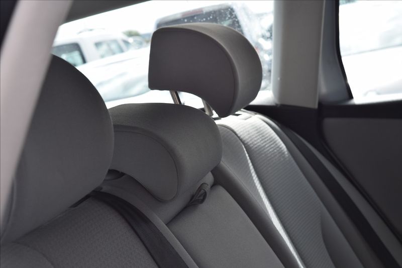Volkswagen Passat 1,6 i 75KW PO SERVISE - fotka 41 z 41