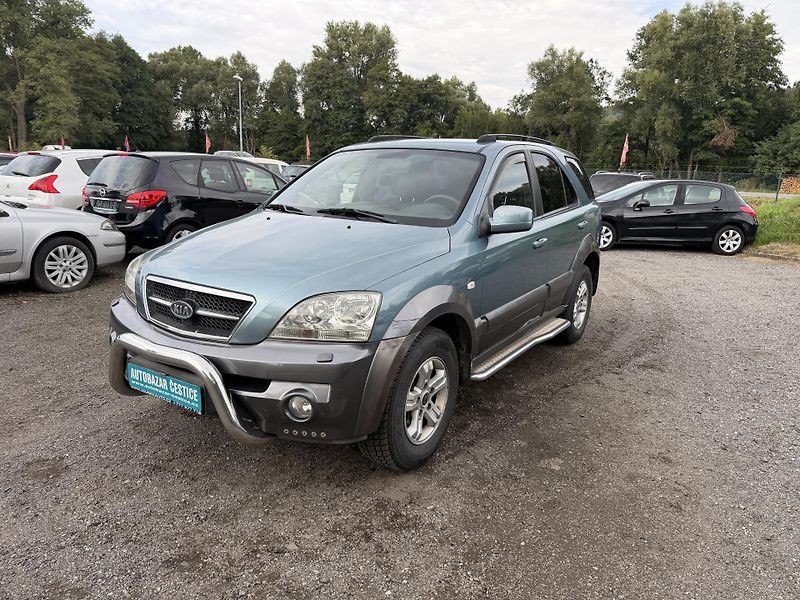 Kia Sorento 2.5 CRDi MAN 4x4 - fotka 3 z 23