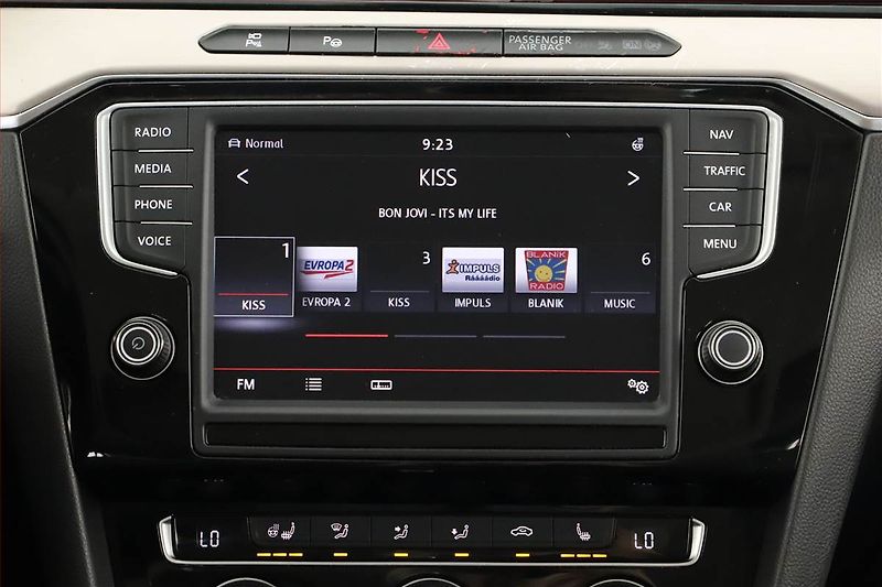 Volkswagen Passat (2016) 2.0 BiTDI, 4X4, Automat - fotka 13 z 17