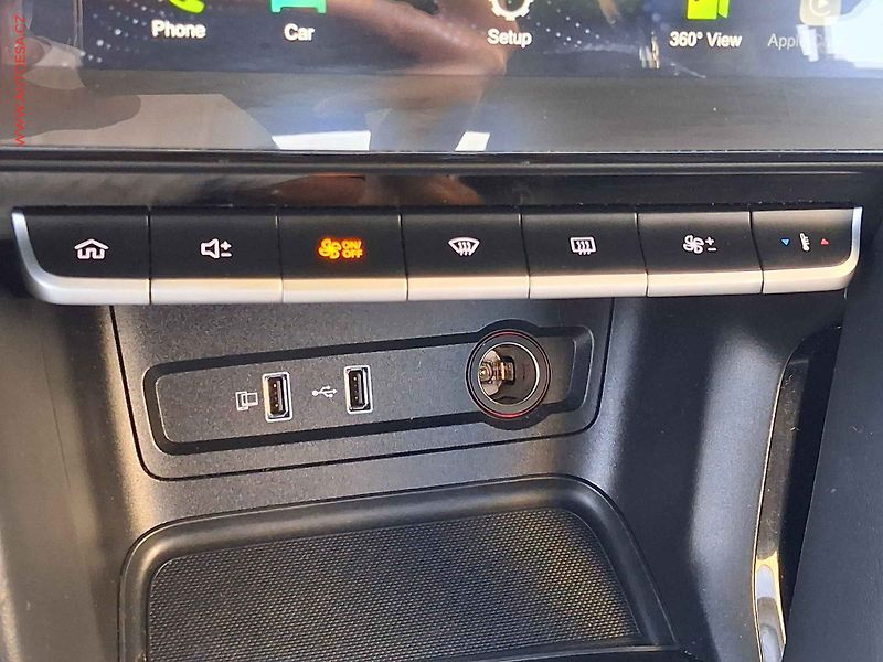 MG ZS (2023) 1.0T-GDi, LED, navi, kamera - fotka 15 z 19