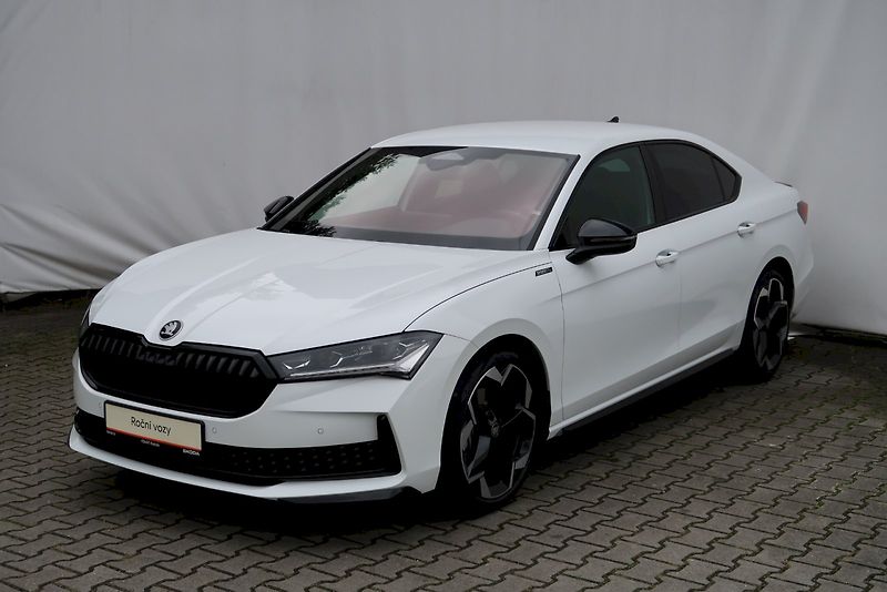 Škoda Superb (2025) SportLine 1,5 TSi e- Tec/110 k - fotka 23 z 32