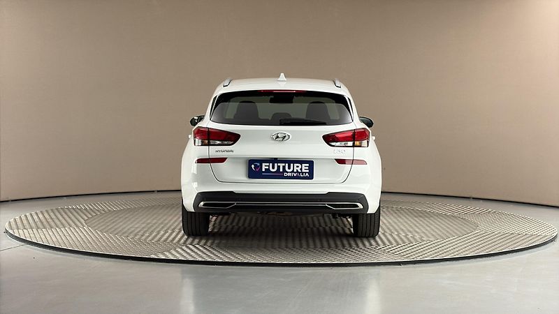 Hyundai i30 1.0 T-GDI Smart Kombi - fotka 5 z 24