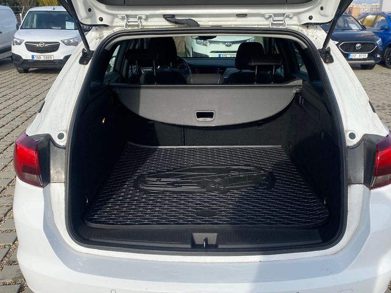 Opel Astra (2021) 1,2 (96kW) 6,man - fotka 9 z 27