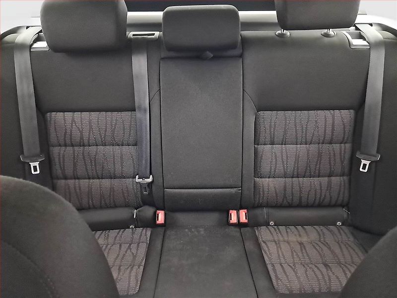 Škoda Octavia (2010) 1.6 TDI, Serv.kniha, Tempomat - fotka 10 z 17