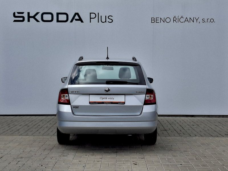 Škoda Fabia (2018) Combi Active Plus 1,0TSi 70kW - fotka 12 z 29