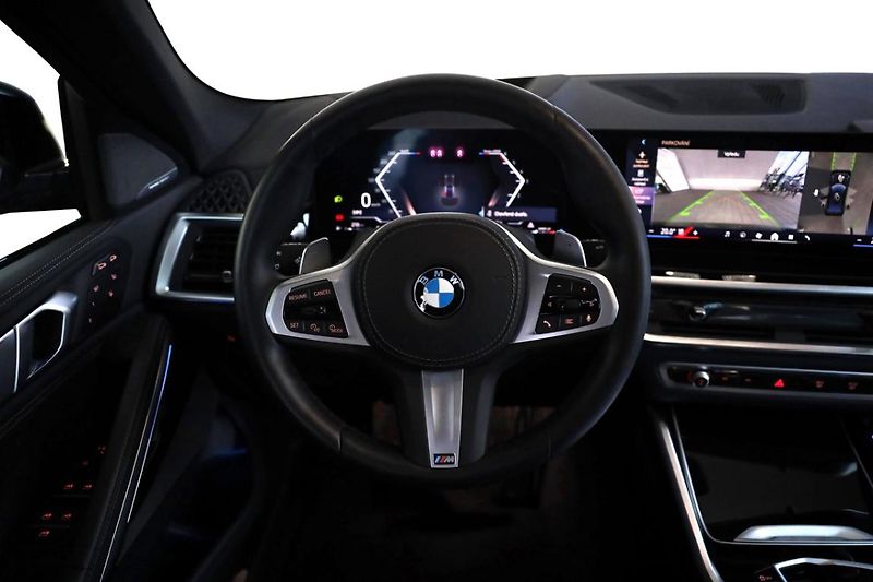 BMW X6 xDrive40d - fotka 28 z 31