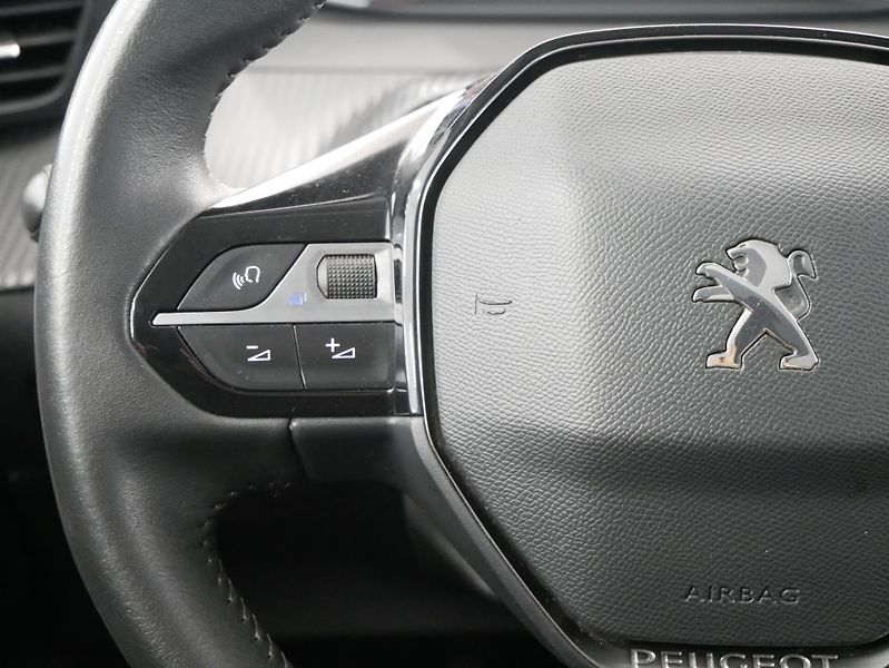 Peugeot 2008 - fotka 17 z 26