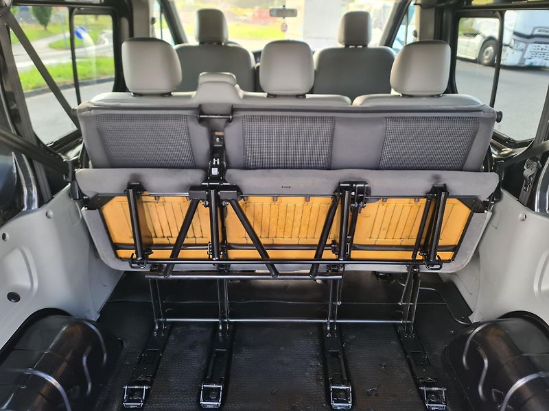 Opel Vivaro (2011) 2.0 CDTi 84-KW 8-MÍST OLOMOUC - fotka 49 z 75
