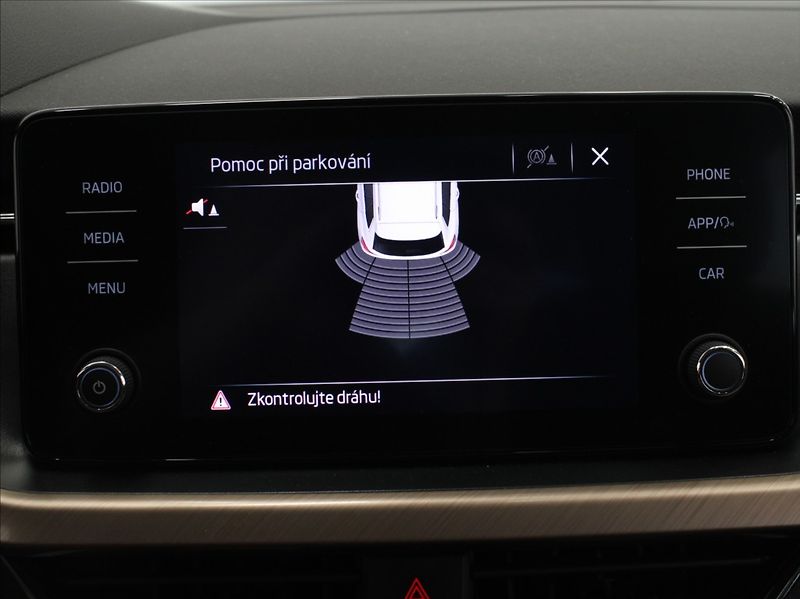 Škoda Kamiq 1,5 TSi 110kW Style 2xSady k. - fotka 10 z 22
