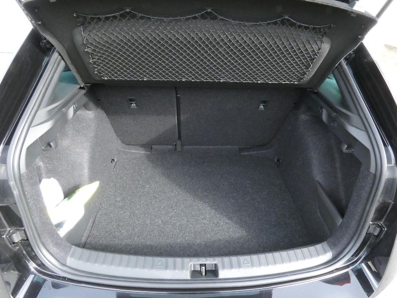 Škoda Scala Monte Carlo 1,0 TSI DSG - fotka 30 z 30