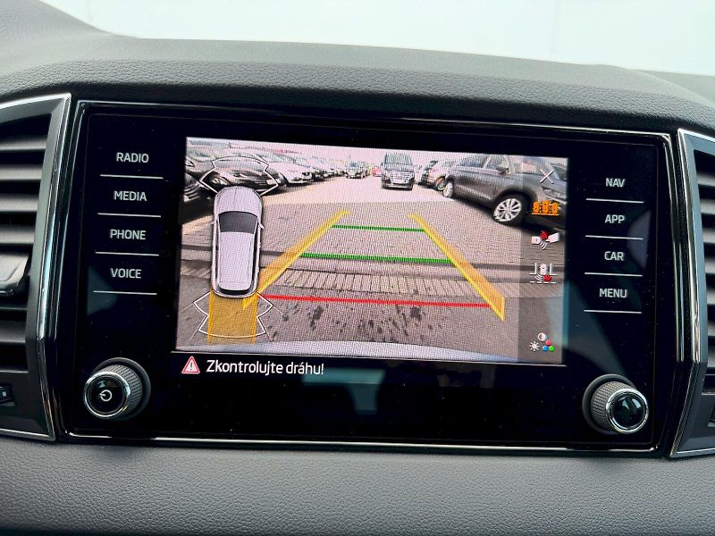 Škoda Karoq (2025) 2.0 TDI 110kW 4x4 DSG Top Sele - fotka 18 z 35