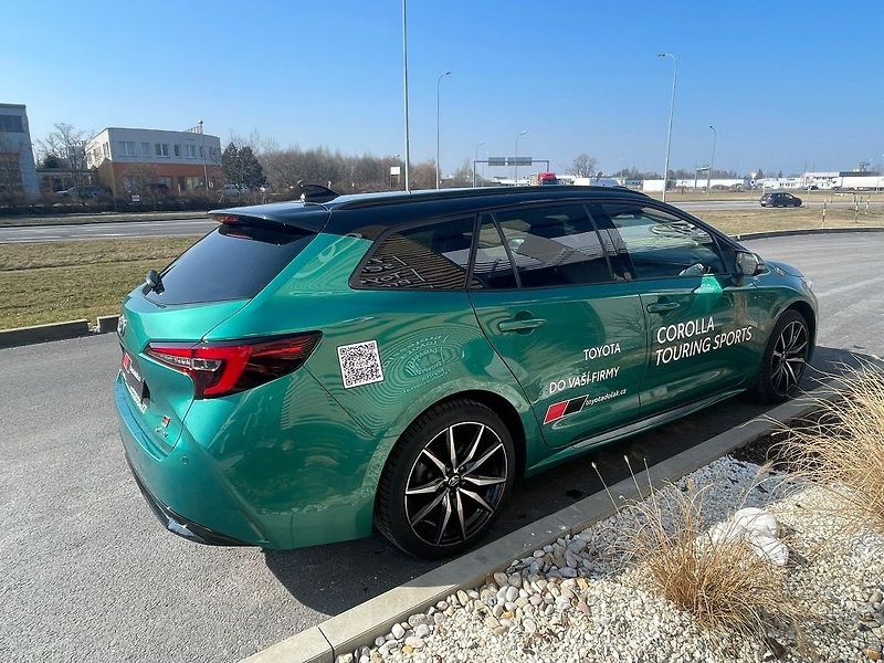 Toyota Corolla 1.8 Hybrid Automat GR Sport - fotka 6 z 28