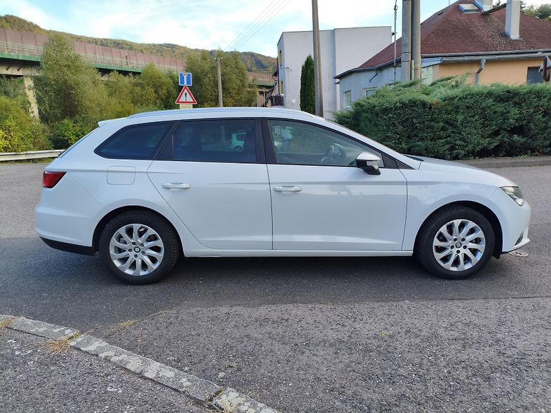 Seat Leon (2014) ST 1,4 TSI 92Kw - fotka 5 z 33