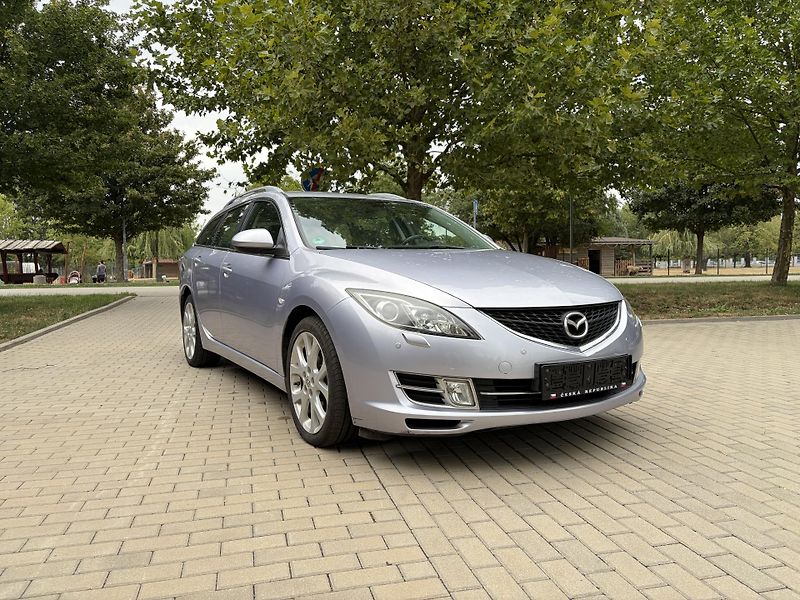 Mazda 6 2.5 Top Bose - fotka 16 z 32
