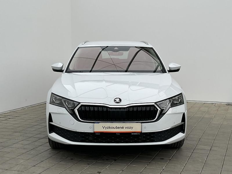 Škoda Octavia 1.5 TSI Top selection - fotka 4 z 29