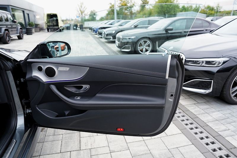 Mercedes-Benz Třídy E E 450 AMG 4Matic+, 370PS - fotka 16 z 43