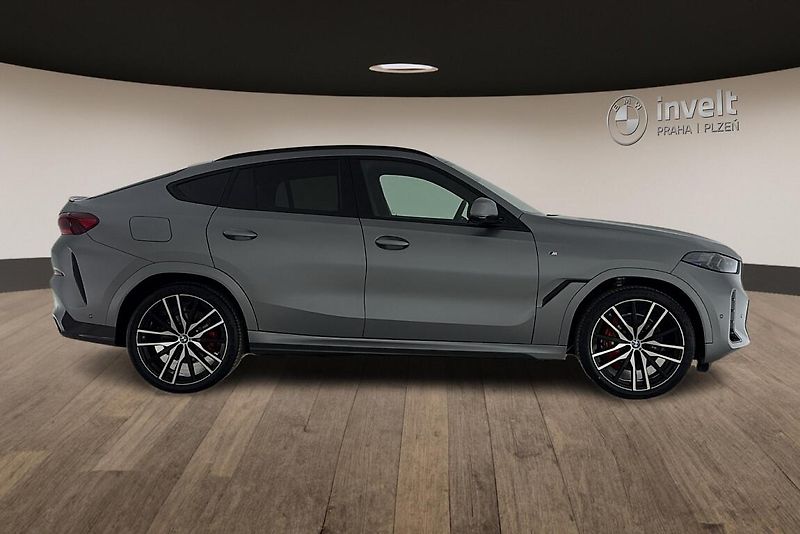 BMW X6 xDrive40d - fotka 2 z 27