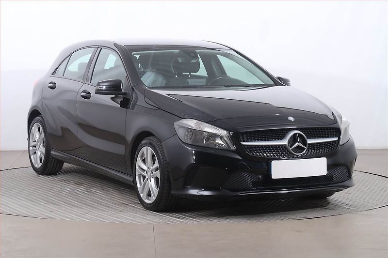 Mercedes-Benz Třídy A (2017) A 200 d, Automat, Navi - fotka 1 z 23
