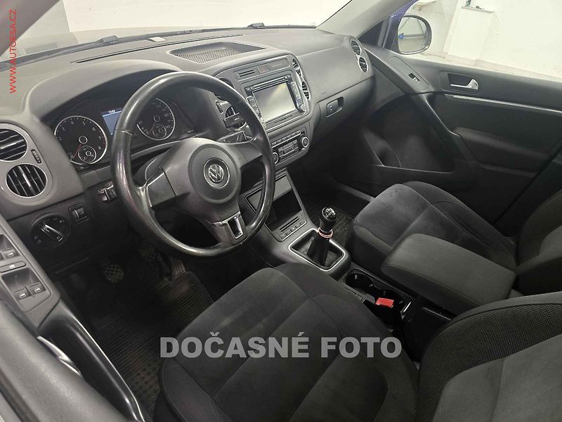 Volkswagen Tiguan (2012) 1.4tsi, bixen, panorama - fotka 3 z 3