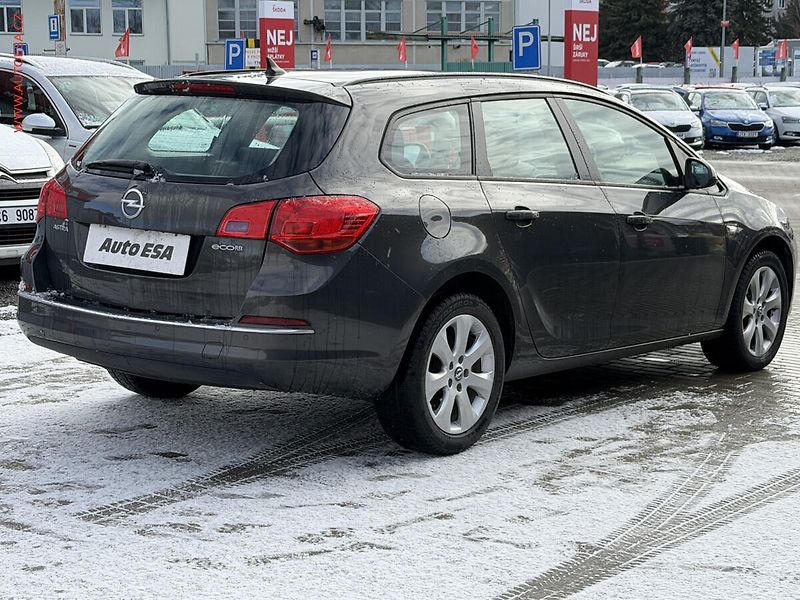 Opel Astra (2016) 1.6CDTi, AC, tempo - fotka 6 z 18