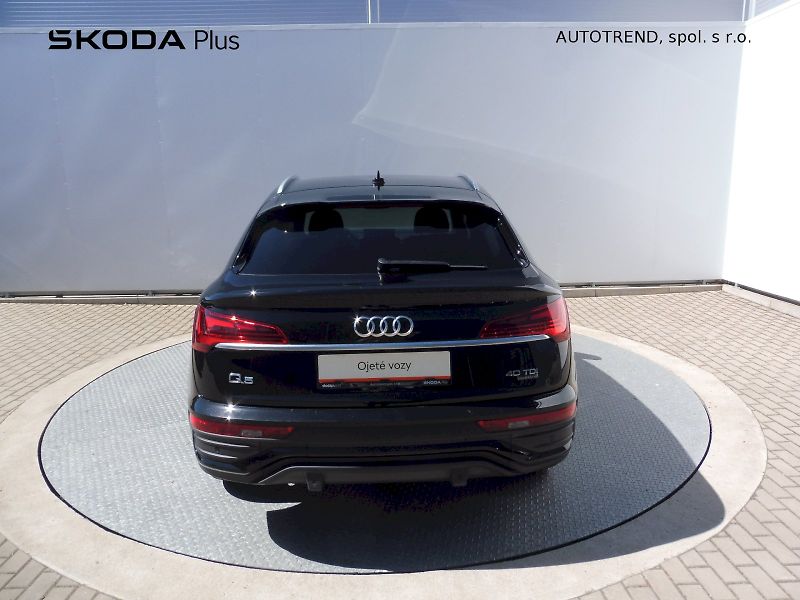 Audi Q5 (2022) S-LINE 40 TDI 150 kW quattro S - fotka 25 z 30