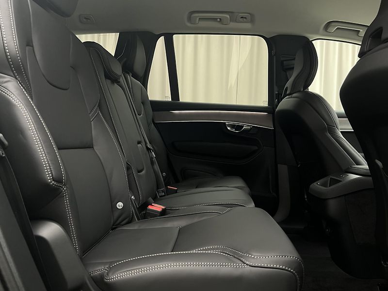 Volvo XC90 (2026) B5 AWD BRIGHT PLUS - fotka 26 z 47
