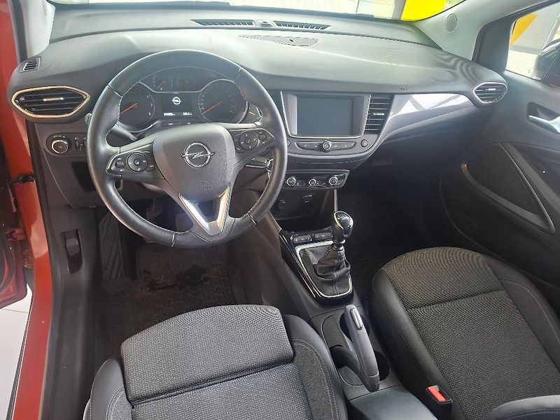 Opel Crossland 1.2T 81KW 2021 - fotka 8 z 11