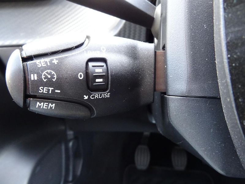 Peugeot 208 (2024) ACTIVE PureTech 100k S&S MAN6 - fotka 23 z 38
