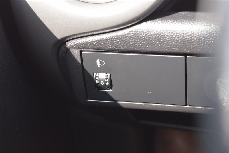 Mazda 2 1,4 i 55KW KLIMA - fotka 22 z 35