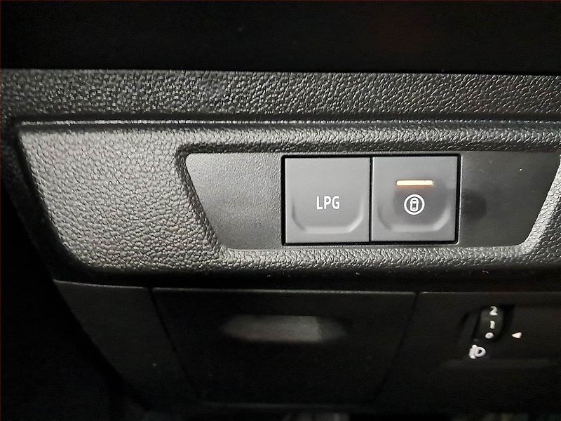 Dacia Sandero (2024) 1.0 TCe LPG, LPG, ČR,1.maj - fotka 16 z 16