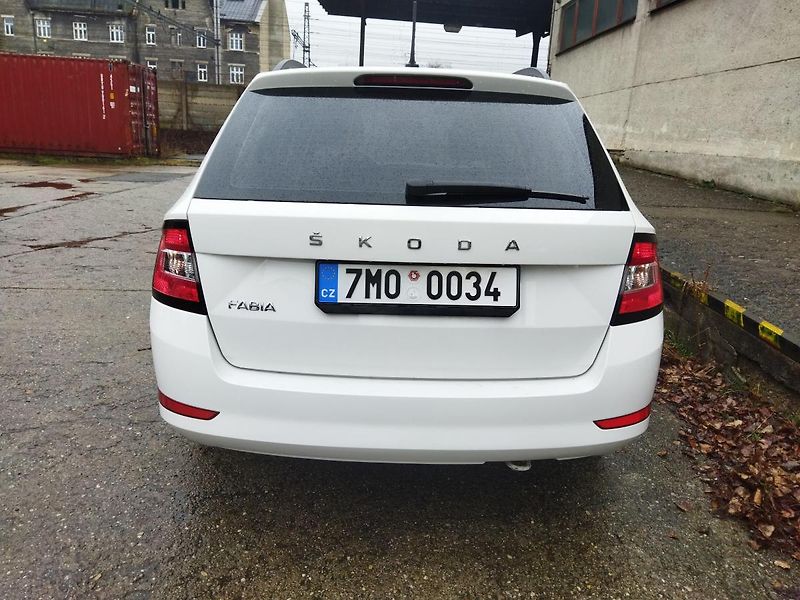 Škoda Fabia (2020) III. TSi, 1.0/70 kW, ČR,  - fotka 8 z 14
