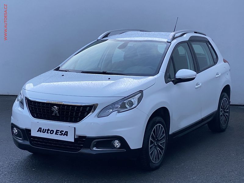 Peugeot 2008 (2019) 1.2 PT, 2.maj,ČR, AC, temp - fotka 3 z 15