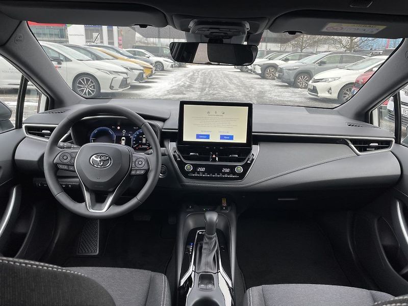 Toyota Corolla 1.8HEV ComfortTech odběr ihned - fotka 14 z 30