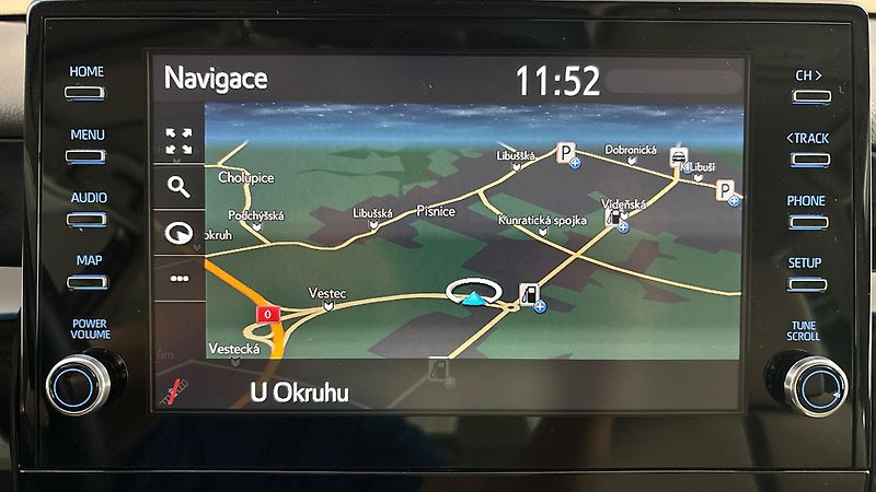 Toyota Camry 2.5 Hybrid AUT Executive - fotka 28 z 29
