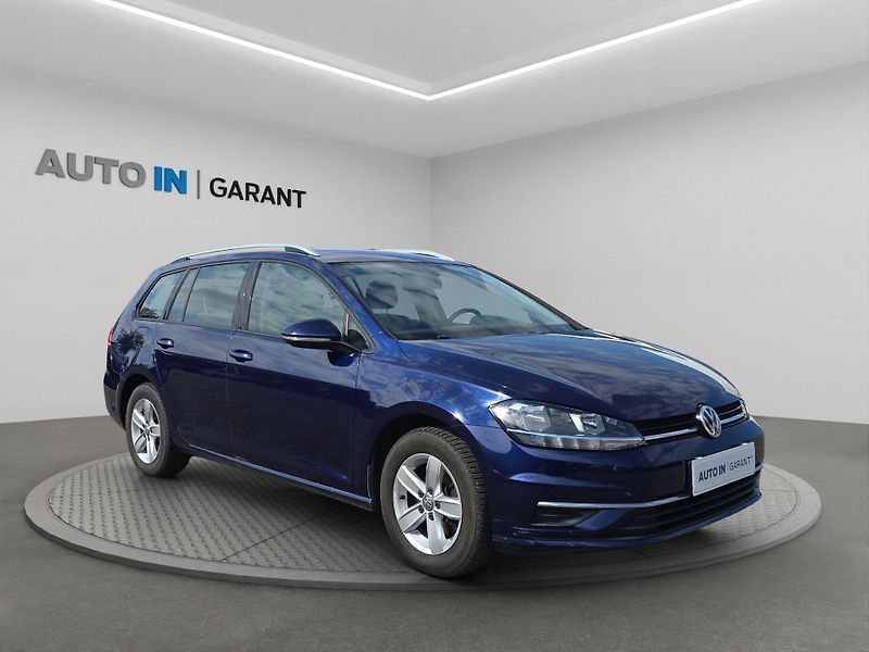 Volkswagen Golf (2018) VARIANT 1.0 TSi 81kW, ČR, serv - fotka 3 z 23