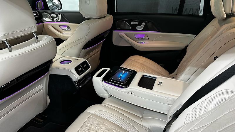 Mercedes-Benz GLS 63 AMG / TOP VÝBAVA  - fotka 34 z 80