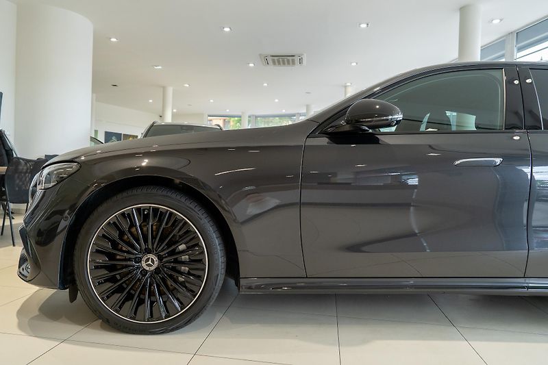 Mercedes-Benz Třídy E (2024) E 450 d 4M/AMGPREMIUM/360/ESP - fotka 5 z 19