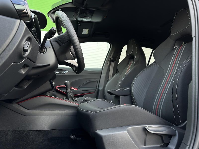 Škoda Fabia 1.0TSi 116PS Monte Carlo Bi-LE - fotka 12 z 36