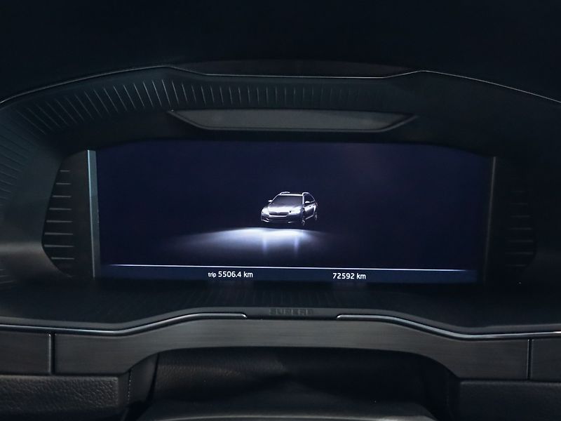 Škoda Superb 2.0 TDI 147kW Style DSG - fotka 16 z 24