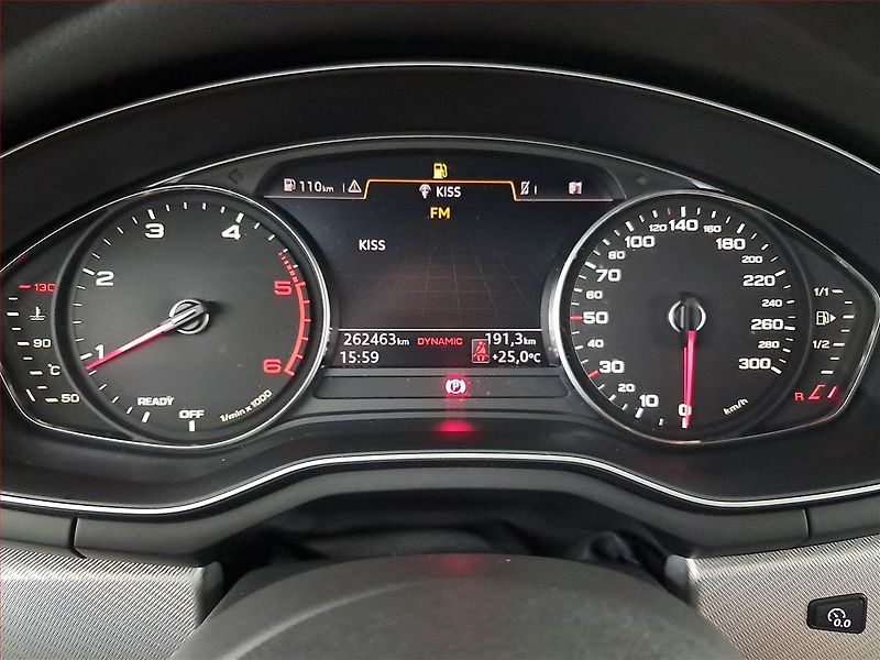 Audi A4 (2016) 2.0 TDI, Tempomat - fotka 11 z 23