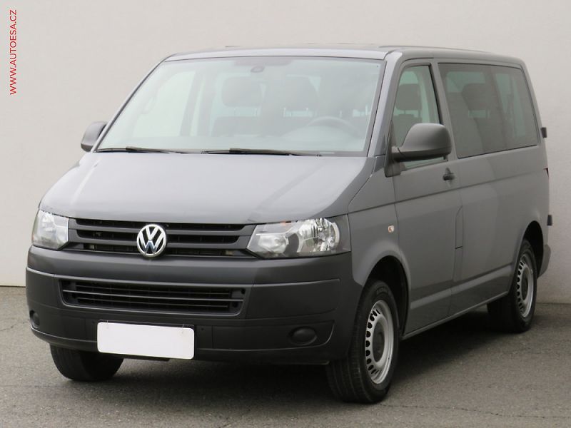 Volkswagen Transporter (2012) 2.0TDi L2 9míst, 103kW - fotka 3 z 3