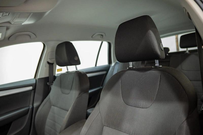 Škoda Octavia 2.0 TDI 110 kW 4x4 - fotka 22 z 34
