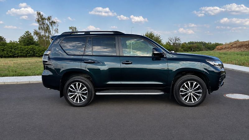 Toyota Land Cruiser (2022) Toyota Land Cruiser Executive  - fotka 5 z 12
